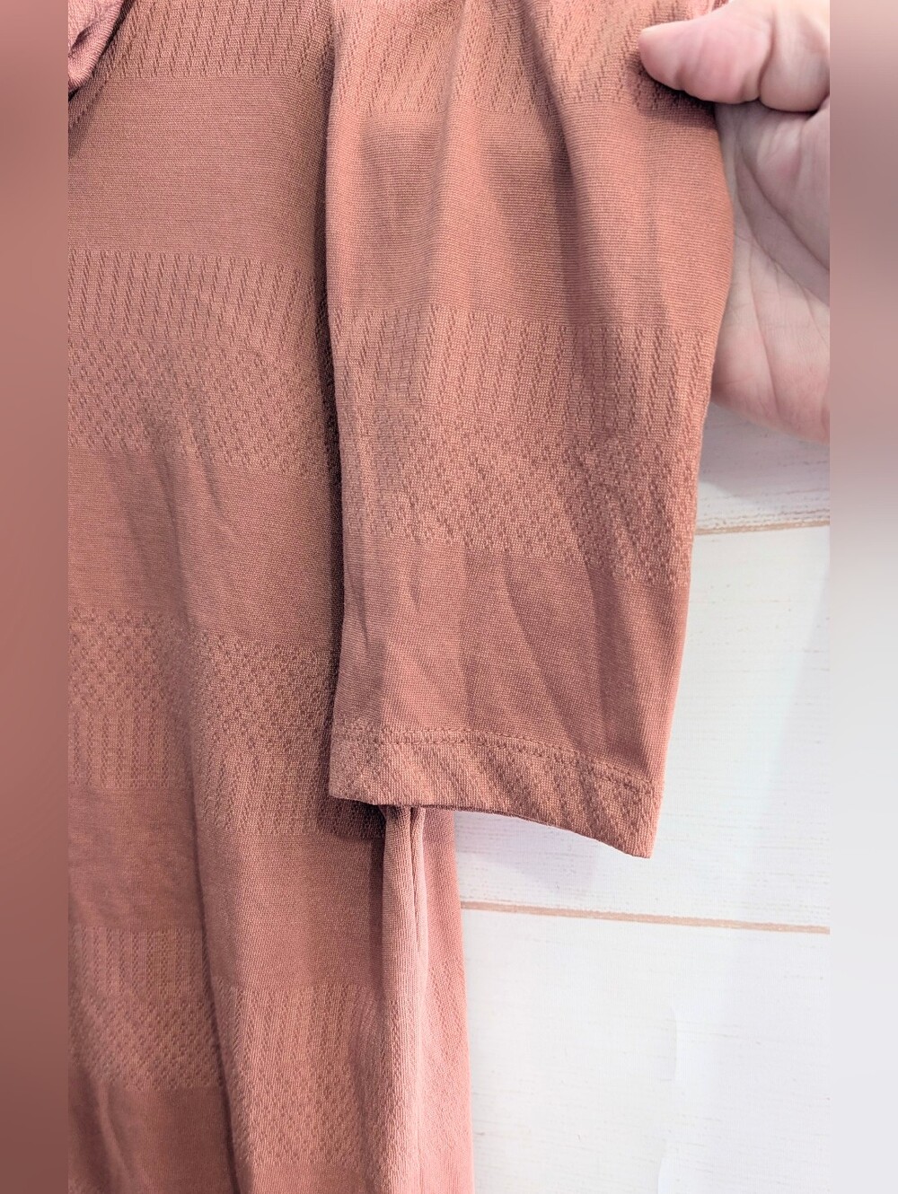 Shambhala Peachy Beige Hooded Long-Sleeve Activewear Top Size Medium - Picture 5 of 6